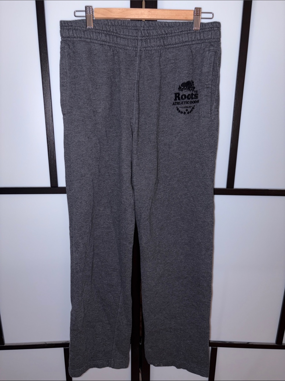 Roots Mens Dark Gray Relaxed Fit Sweatpants with Black Logo - Size L
